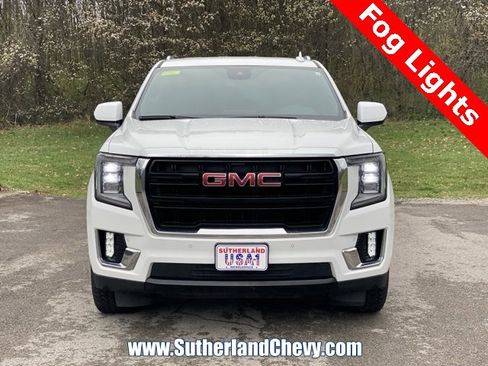 Used 2024 GMC Yukon XL SLE image 2