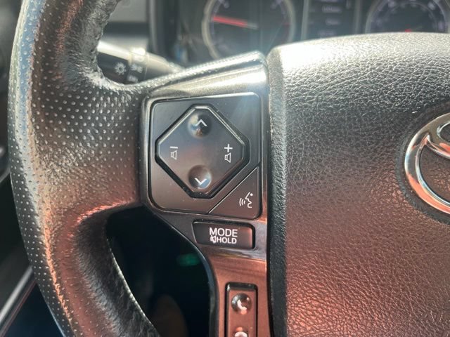 Used 2023 Toyota 4Runner TRD Off-Road Premium AWD/4WD image 30