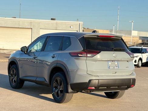 New 2026 Nissan Rogue SV image 7