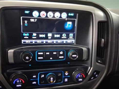 Used 2018 GMC Sierra 1500 SLT w/ SLT Premium Package image 12