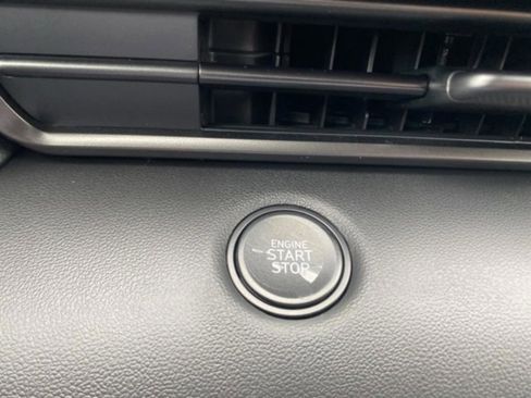 New 2025 Hyundai Elantra Sport image 12