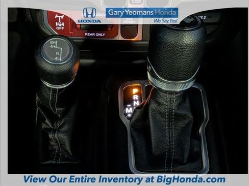 Used 2025 Jeep Wrangler Unlimited Sport AWD/4WD image 23