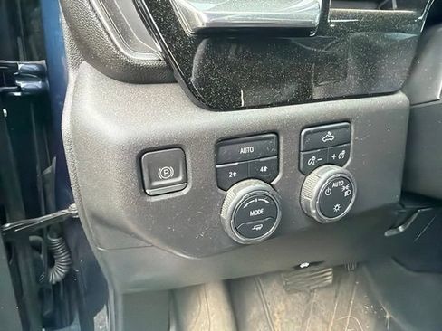 Used 2023 Chevrolet Silverado 1500 LT w/ Protection Package AWD/4WD image 6