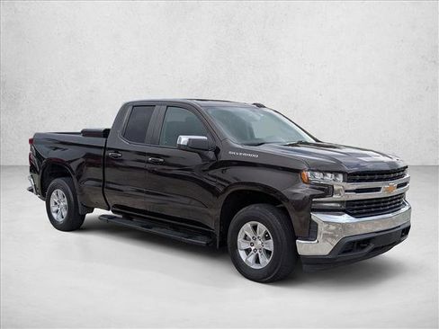 Used 2019 Chevrolet Silverado 1500 LT w/ All-Star Edition image 3