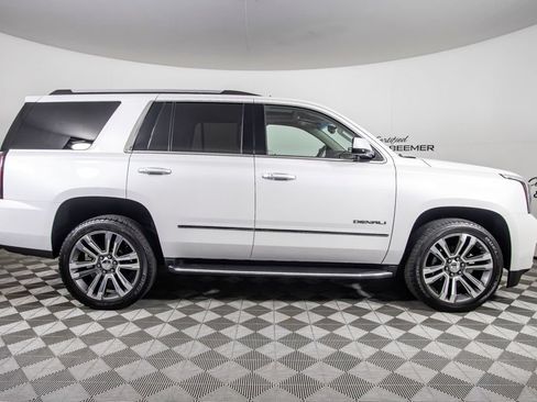 Used 2017 GMC Yukon Denali w/ Open Road Package AWD/4WD image 3