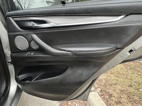 Used 2016 BMW X5 M image 31