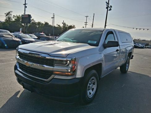 Used 2017 Chevrolet Silverado 1500 W/T RWD image 3