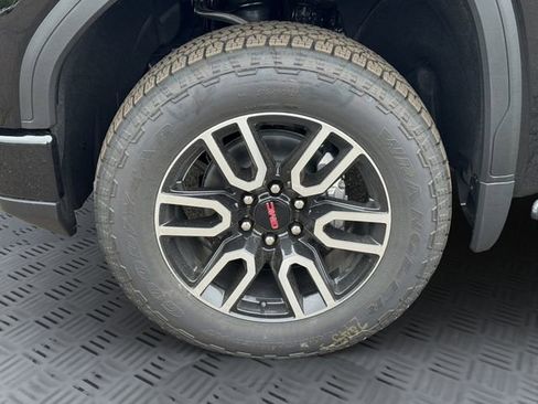 New 2026 GMC Sierra 1500 AT4 w/ AT4 Premium Package AWD/4WD image 28