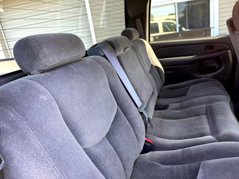 Used 2004 GMC Sierra 3500 SLE w/ Heavy-Duty Power Package image 20