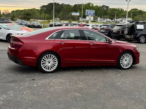 Used 2017 Lincoln MKZ Reserve FWD image 7