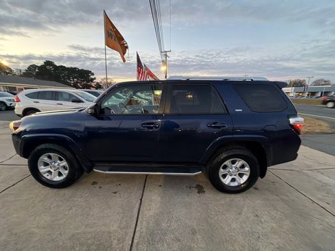 Used 2016 Toyota 4Runner SR5 image 14