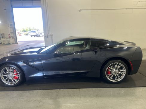 Used 2014 Chevrolet Corvette Stingray Coupe w/ 3LT Preferred Equipment Group RWD image 11