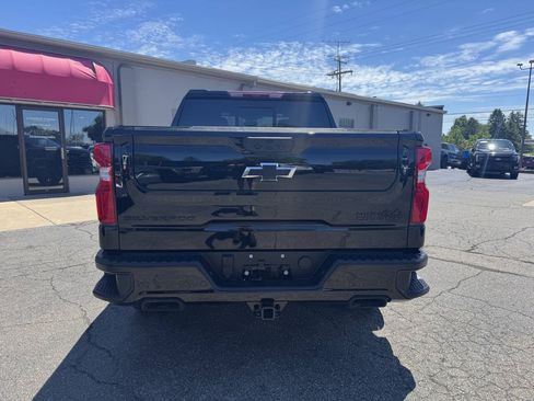 Used 2025 Chevrolet Silverado 1500 High Country w/ Midnight Edition AWD/4WD image 5