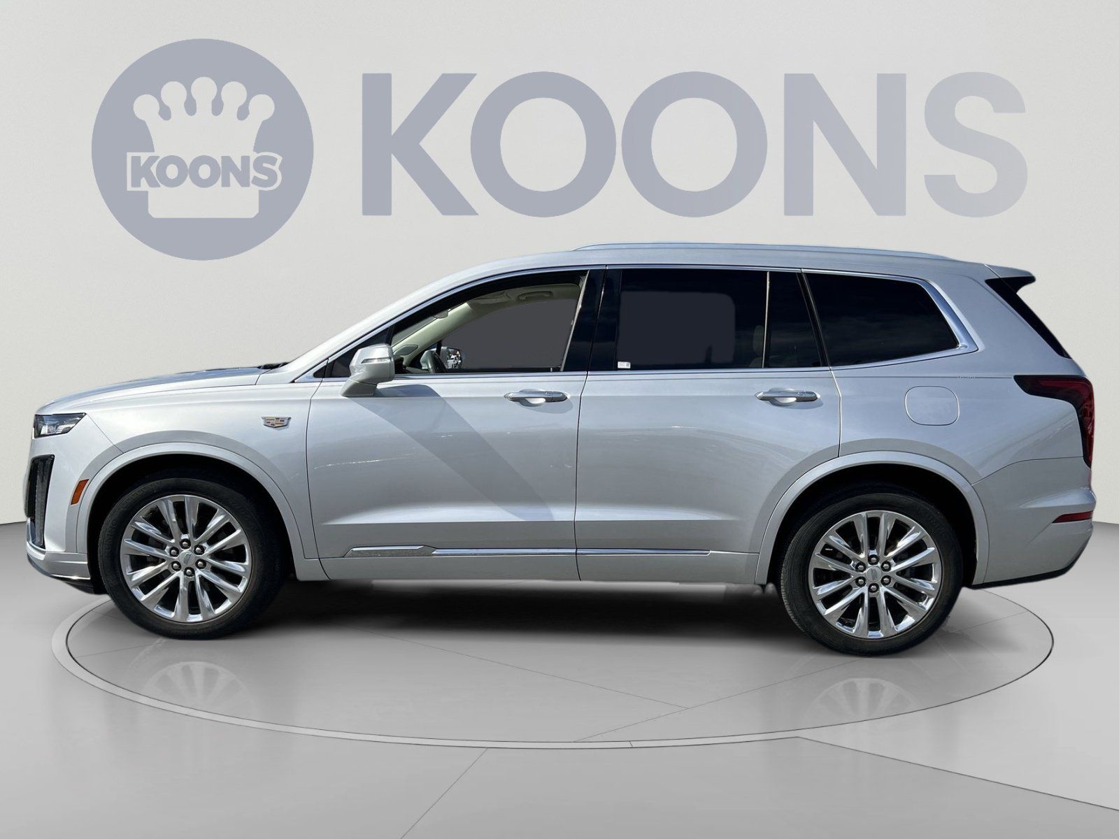 Used 2020 Cadillac XT6 Premium Luxury FWD image 2