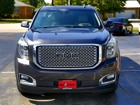 Used 2017 GMC Yukon XL Denali w/ Open Road Package image 2