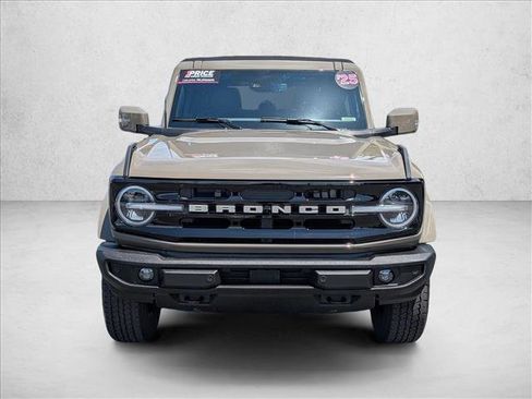 Certified 2025 Ford Bronco Outer Banks AWD/4WD image 2