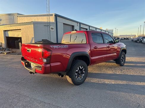 Used 2019 Toyota Tacoma 4x4 Double Cab image 5