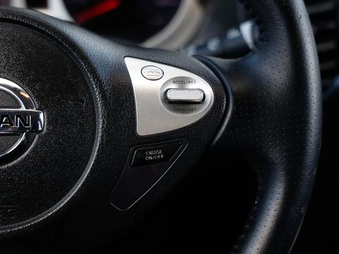 Used 2013 Nissan Juke SV FWD image 28