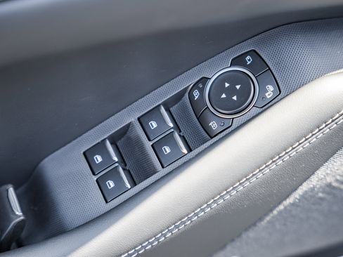 New 2025 Ford Mustang Mach-E Premium image 39