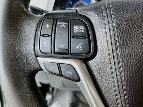 Used 2020 Toyota Sienna LE FWD image 14