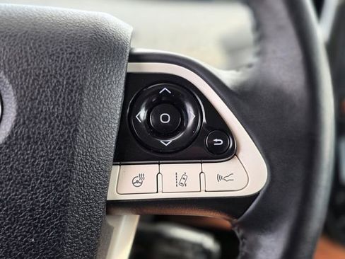 Used 2019 Toyota Prius Prime Advanced image 31