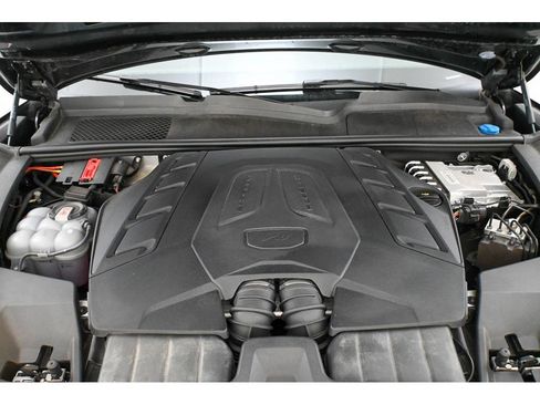 Used 2024 Porsche Cayenne S AWD/4WD image 66