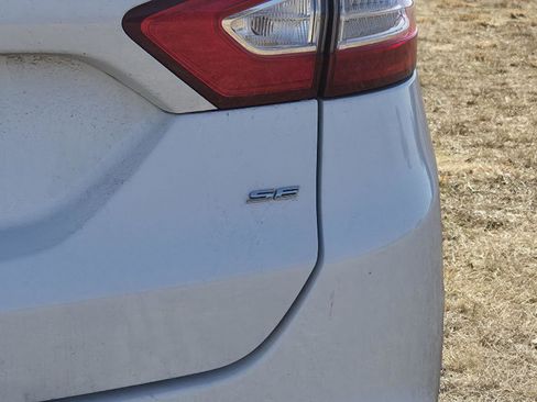 Used 2015 Ford Fusion SE w/ Equipment Group 201A image 26