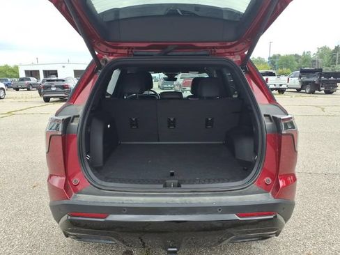 Used 2025 Chevrolet Equinox RS w/ Safety and Technology Package AWD/4WD image 8
