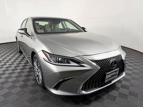 Used 2019 Lexus ES 300h w/ Premium Package FWD image 5