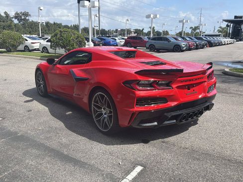 Used 2023 Chevrolet Corvette Z06 RWD image 5