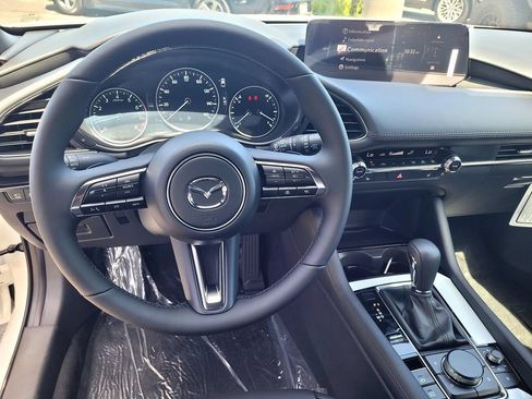 New 2026 MAZDA MAZDA3 Hatchback w/Premium Plus Pkg AWD/4WD image 7