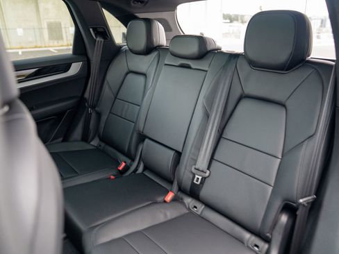 New 2026 Porsche Cayenne image 23