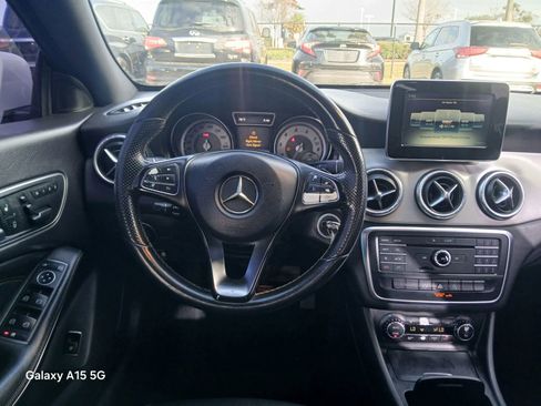 Used 2015 Mercedes-Benz CLA 250 image 24