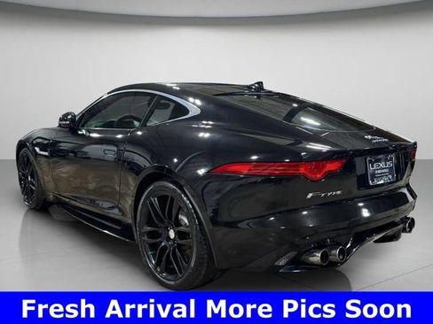 Used 2016 Jaguar F-TYPE R image 5