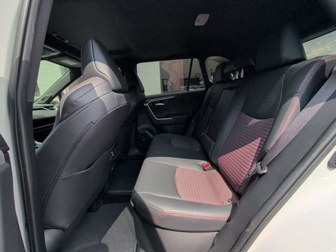 Used 2025 Toyota RAV4 XSE w/ Weather Package AWD/4WD image 13