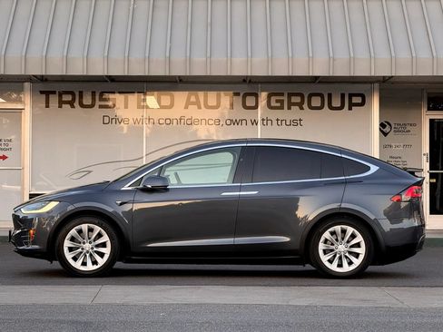 Used 2019 Tesla Model X Long Range AWD/4WD image 6