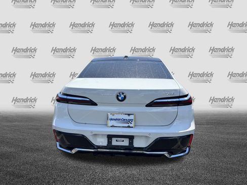 Used 2023 BMW 740i RWD image 9