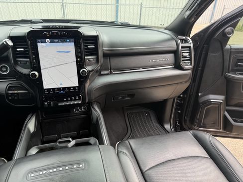 Used 2022 RAM 2500 Limited image 32