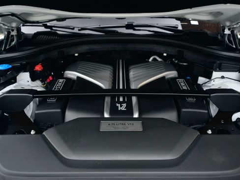 Certified 2023 Rolls-Royce Cullinan w/ Technology Package AWD/4WD image 28