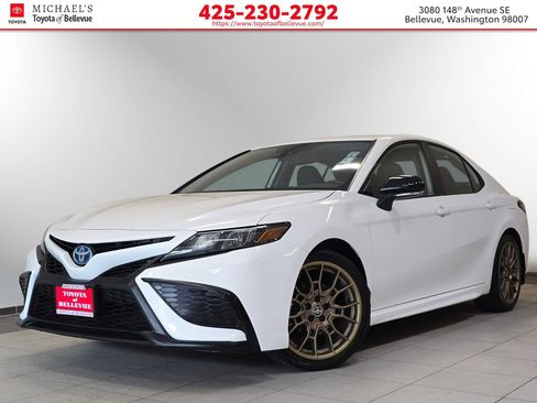 Certified 2024 Toyota Camry SE w/ Convenience Package FWD image 1