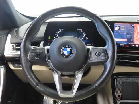 Used 2024 BMW X1 xDrive28i AWD/4WD image 9