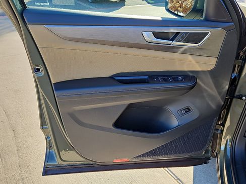 New 2026 Volkswagen Atlas Cross Sport SE image 13