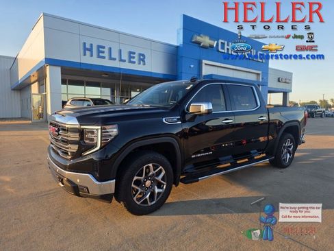 Used 2022 GMC Sierra 1500 SLT w/ SLT Premium Plus Package AWD/4WD image 1