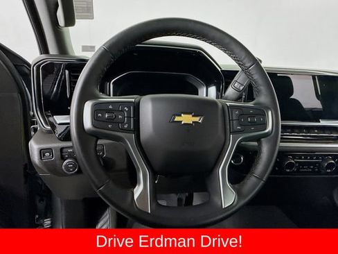 Used 2026 Chevrolet Silverado 1500 LT AWD/4WD image 11
