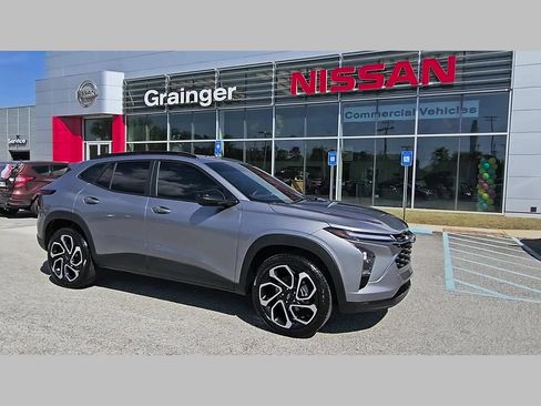 Used 2025 Chevrolet Trax RS w/ Driver Confidence Package image 37