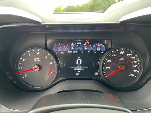 Used 2022 Chevrolet Camaro SS RWD image 30