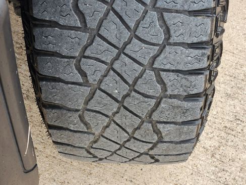 Used 2024 GMC Sierra 2500 AT4X image 12