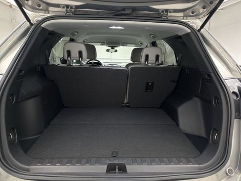 Used 2018 Chevrolet Equinox LT image 18