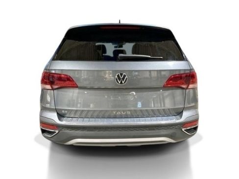 Used 2022 Volkswagen Taos SE FWD image 6
