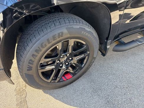 Used 2022 Chevrolet Silverado 1500 RST w/ Redline Edition image 4